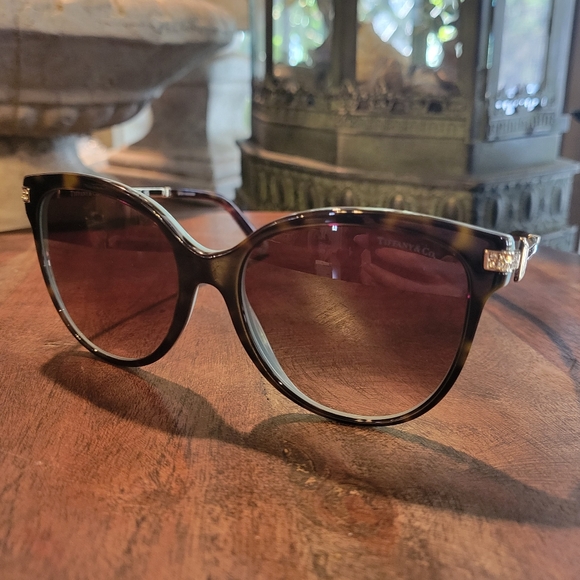 Tiffany & Company TF4193b Sunglasses in Havanah Brown on Tiffany Blue MA#460 - Picture 6 of 17